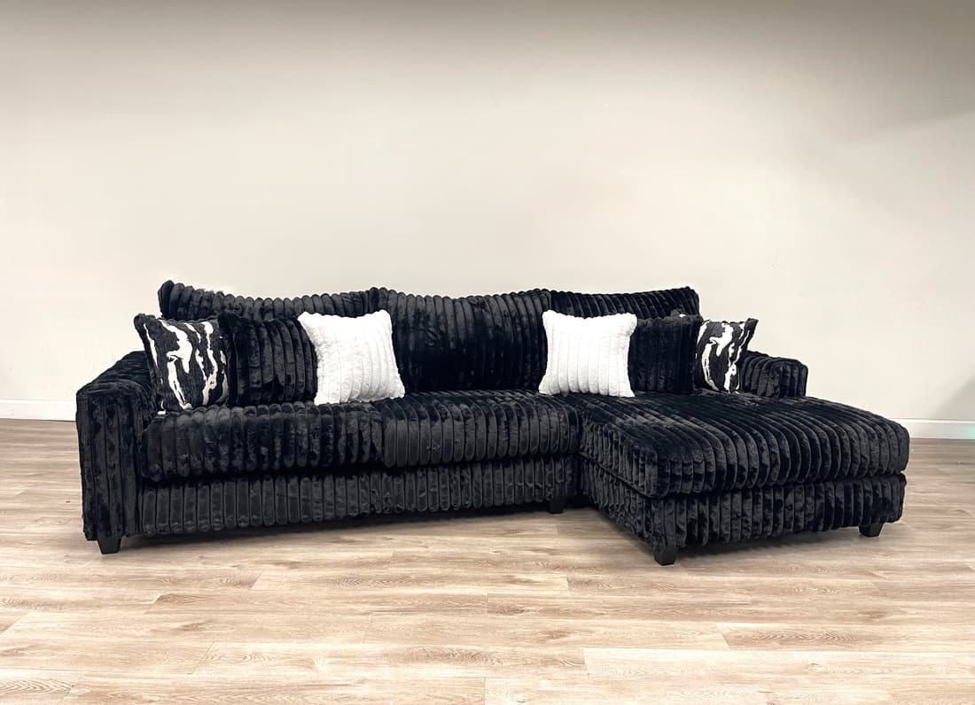9500  - SECTIONAL  | image 2