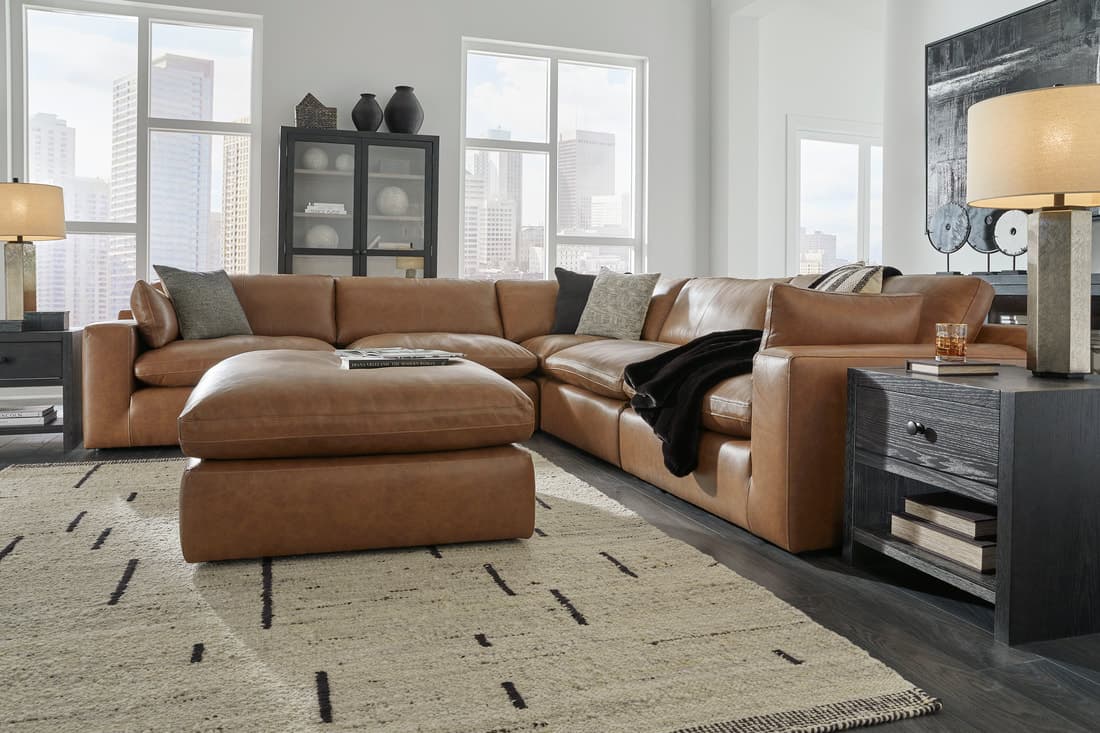 Ashley 309-01 - 5PC Genuine Leather Sectional Set | image 2