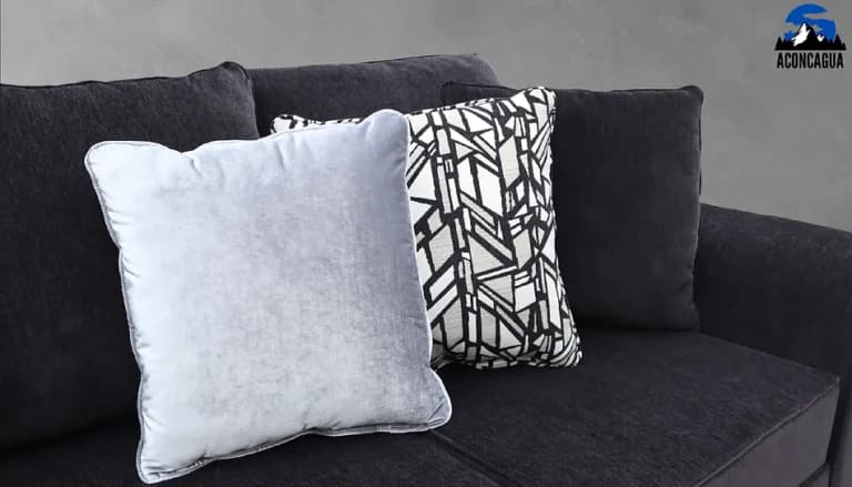 Sofa & Loveseat Black | image 2