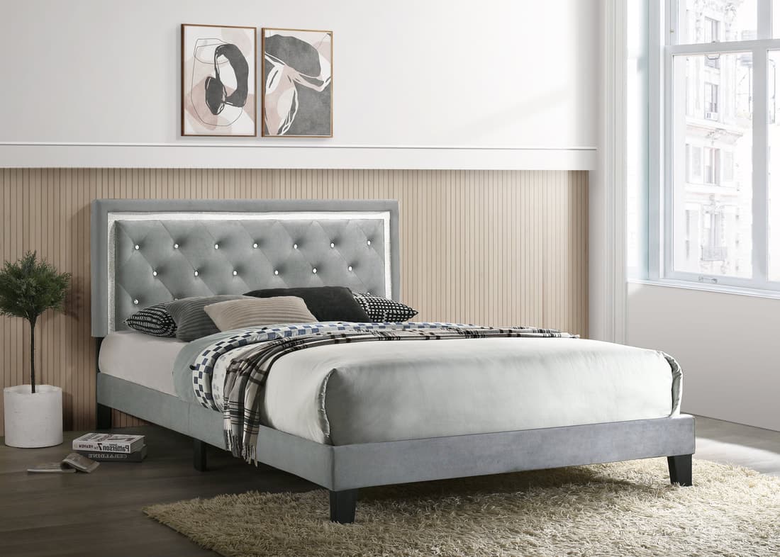 Passion Grey Velvet Platform Bed - King | image 1