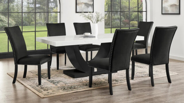 Larry Black Dining Room Set