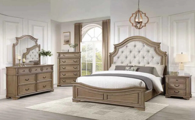 Royal Antique Brown Queen Bedroom Set