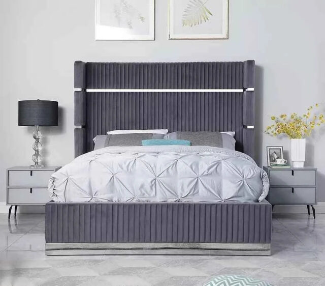 Aspen Grey Velvet Queen Platform Bed