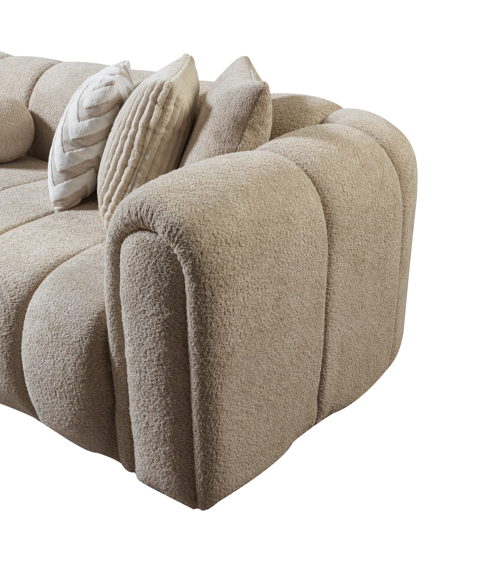 Lis Sand Boucle 115" Sectional