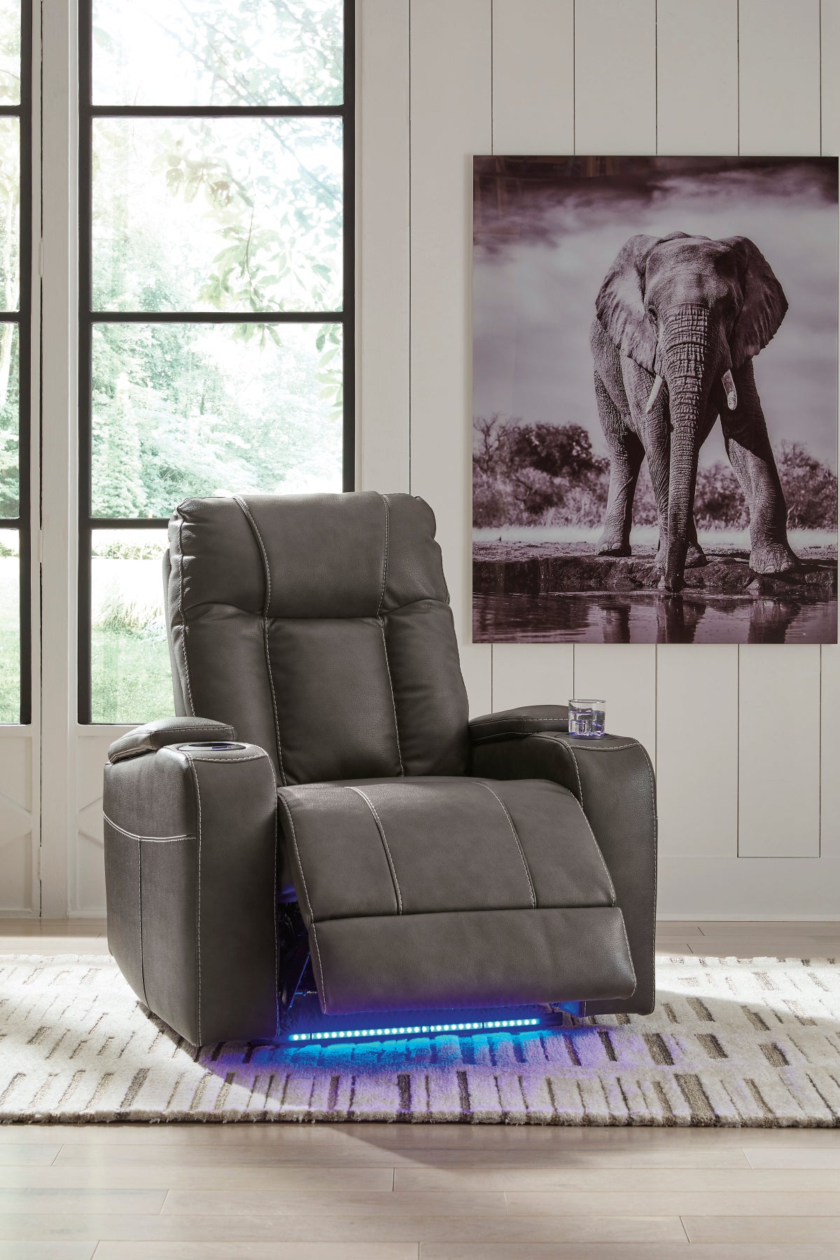 Ashley 6620513 Power Recliner (LED / USB Port)