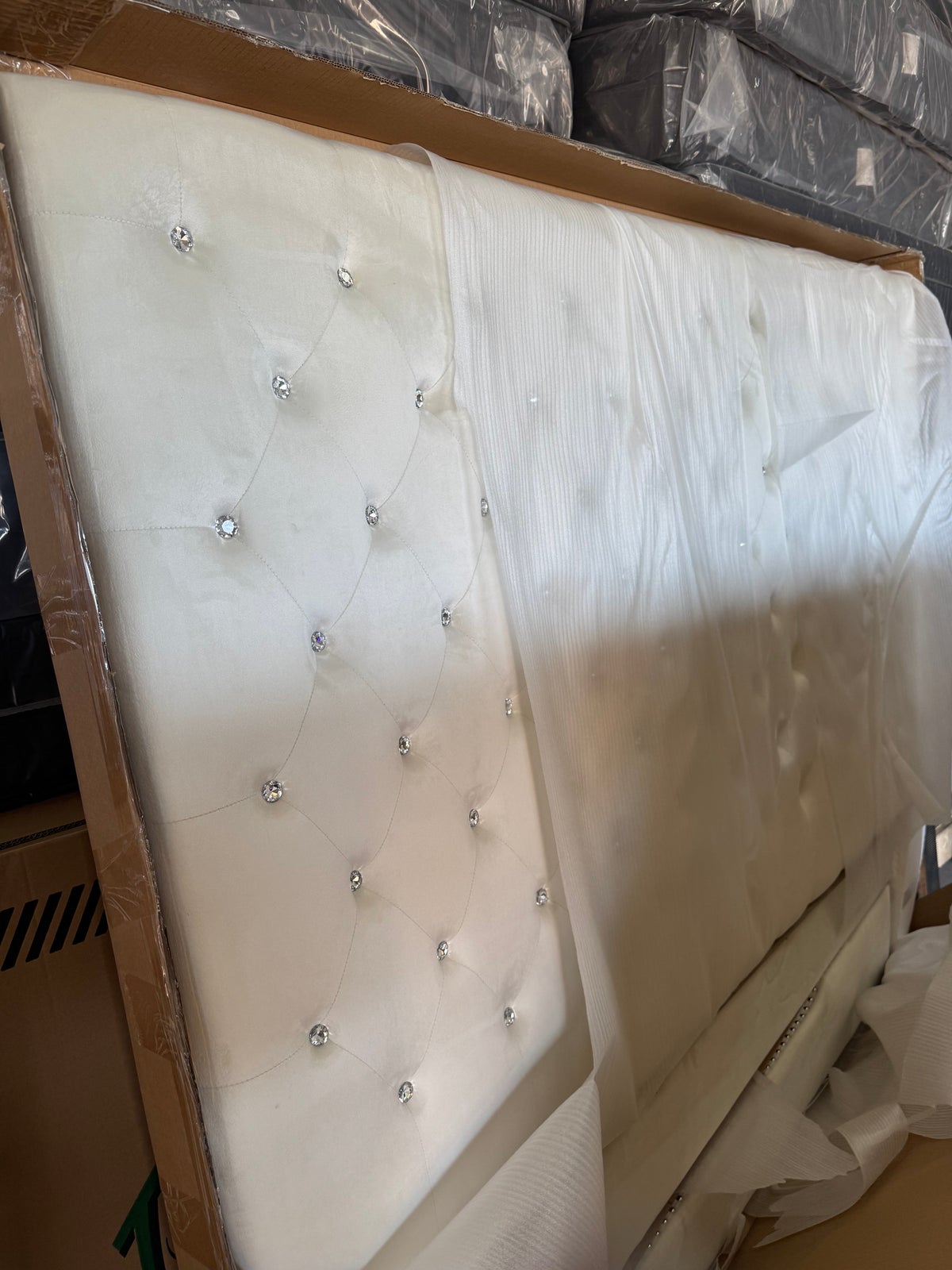 223 6ft Diamond Bed (King)