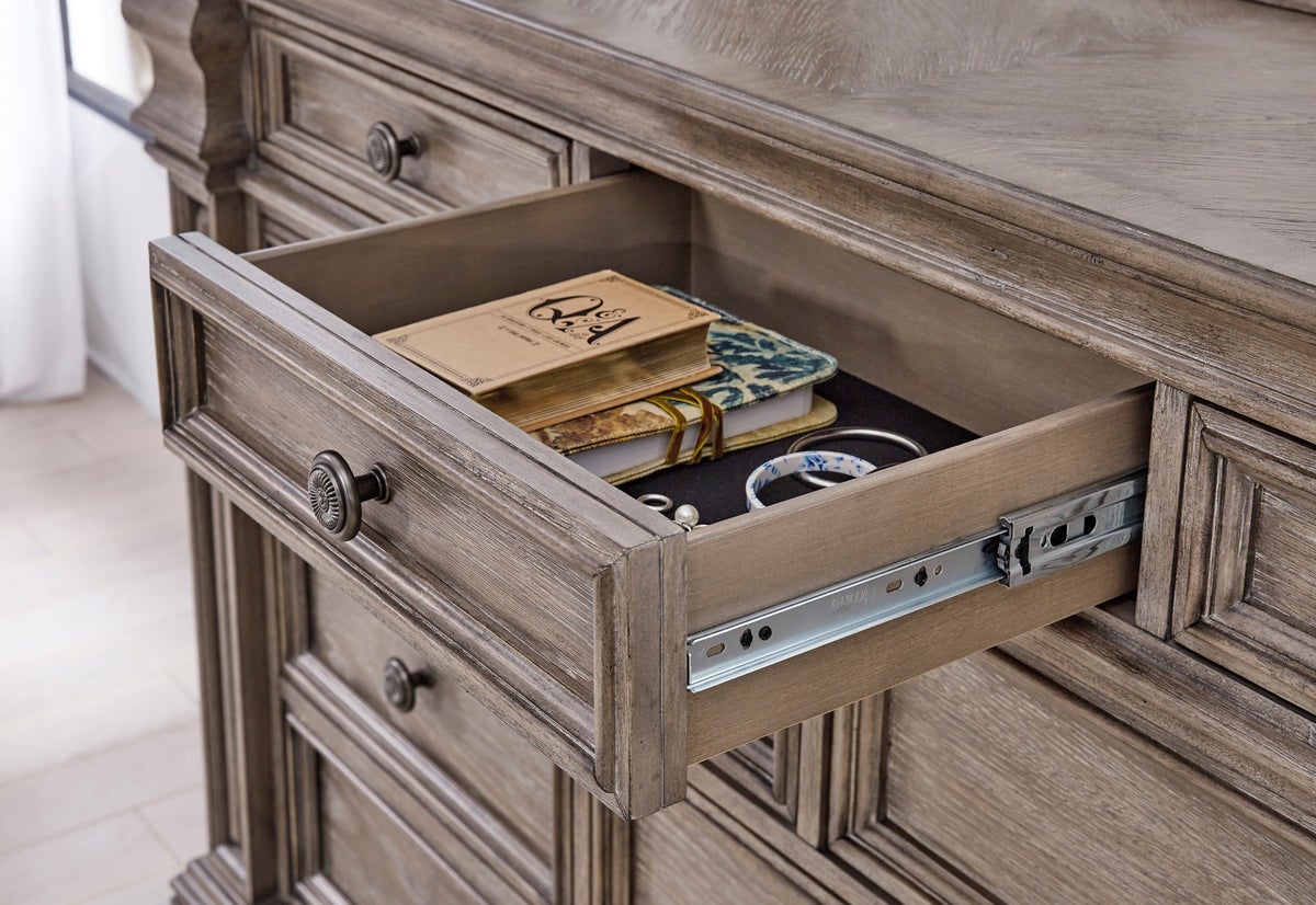 Ashley B916 5PC Bedroom Set - Image 2